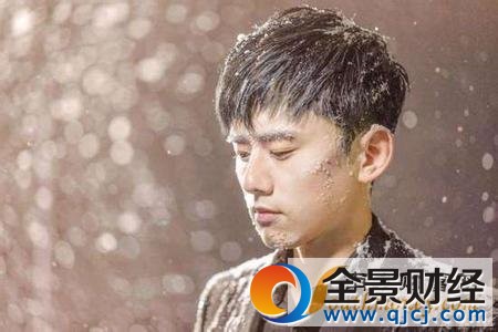 張杰唱歌崩潰落淚 網(wǎng)友:難道是因為謝娜將離開快本心疼張杰藍瘦香菇